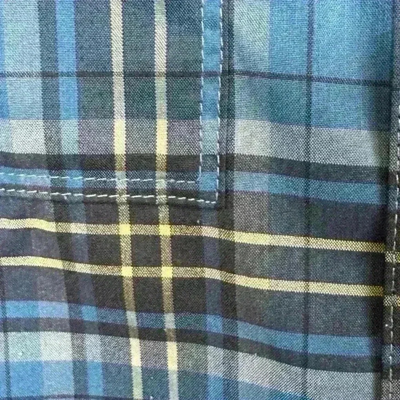 EUC Men's Swiss Tech Button-Down Long Sleeve Shirt Size XL Lightweight - Picture 4 of 10